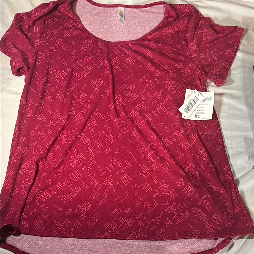Lularoe Women's Red Graphic Top NWT